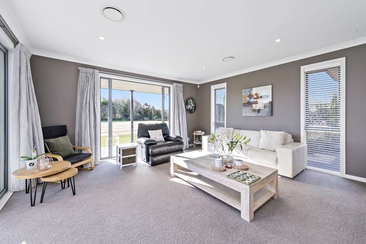 70 Stott Drive Darfield_14