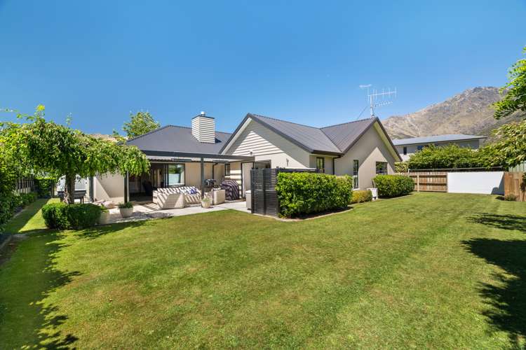 11 Bridesdale Drive Dalefield/Wakatipu Basin_22