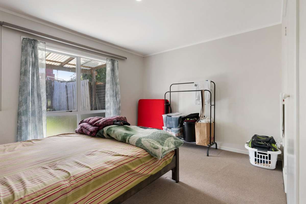 1/67a Woolfield Road_3