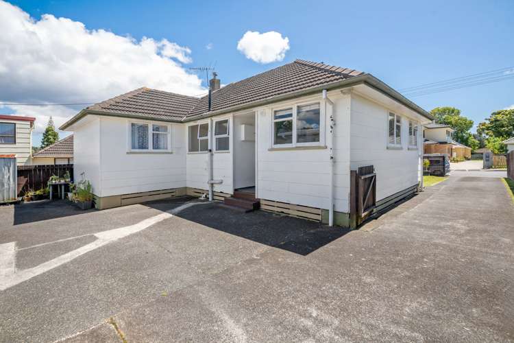 82 Kelman Road Kelston_4