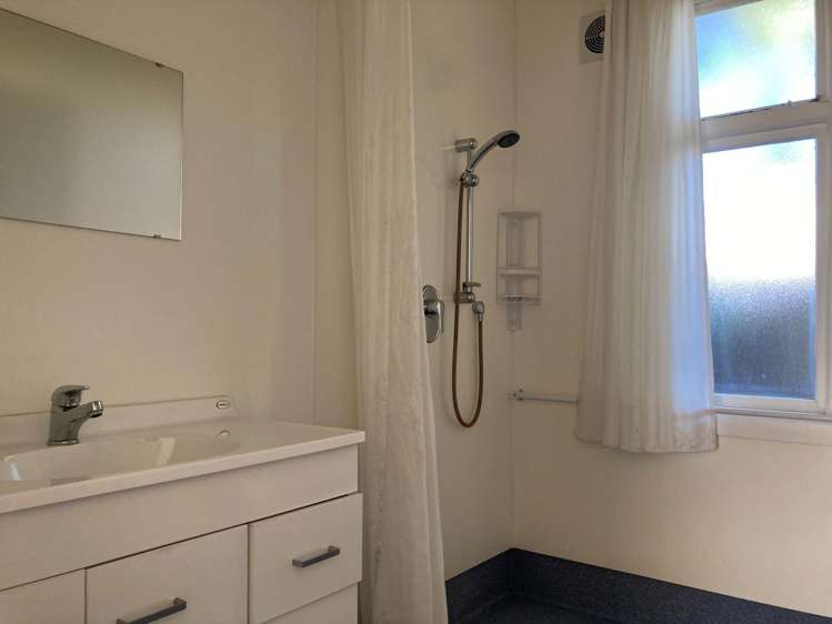 10 Hargood St Woolston_15