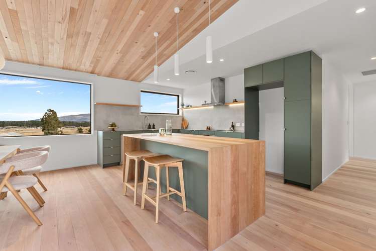 33 Tomtit Crescent Lake Hawea_10