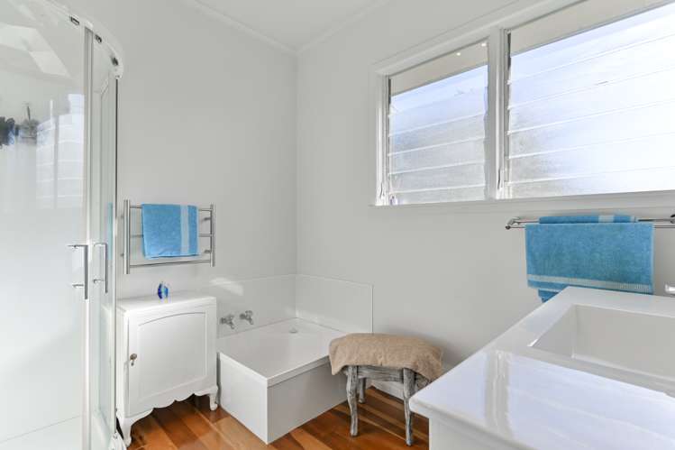 818 Ngaio Street Mahora_12