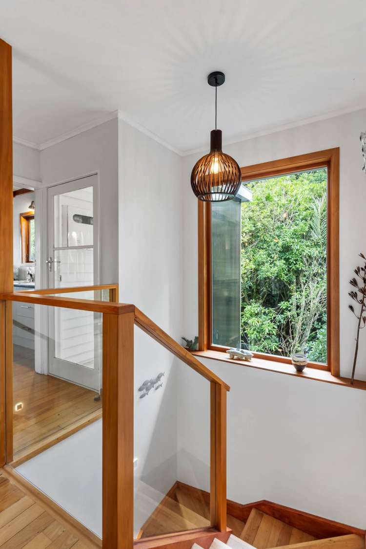 1 Rimutaka Place Titirangi_9