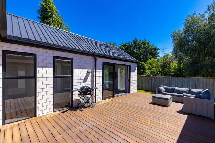 33 Blackmore Place Springlands_16