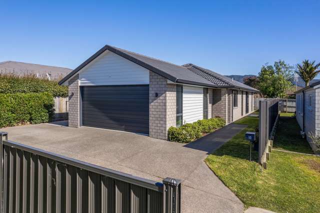 Stunning Family Home in Katikati