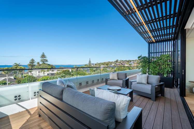 17/423-427 Beach Road Mairangi Bay_3