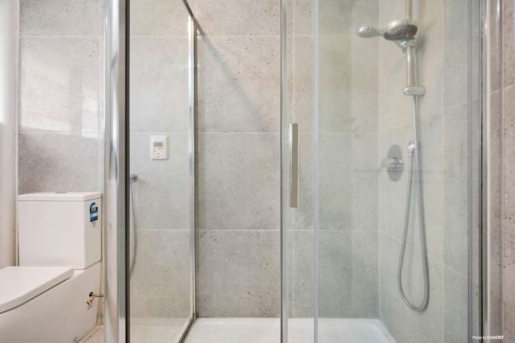 2/2b Dowling Place Pakuranga_12