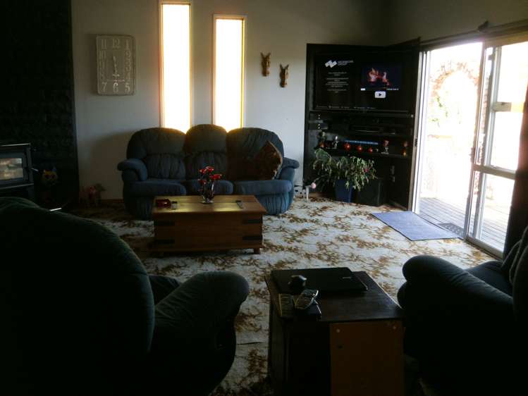 72 Eddystone Street Kaitangata_6