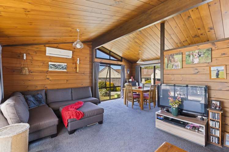 2 Honnor Place Hurdon_13