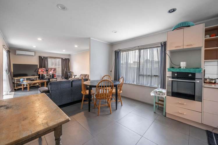 2/20 Rata Vine Drive Manukau Central_6