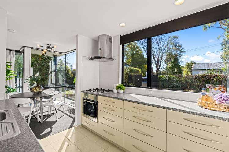 28 Hassals Lane Waltham_15