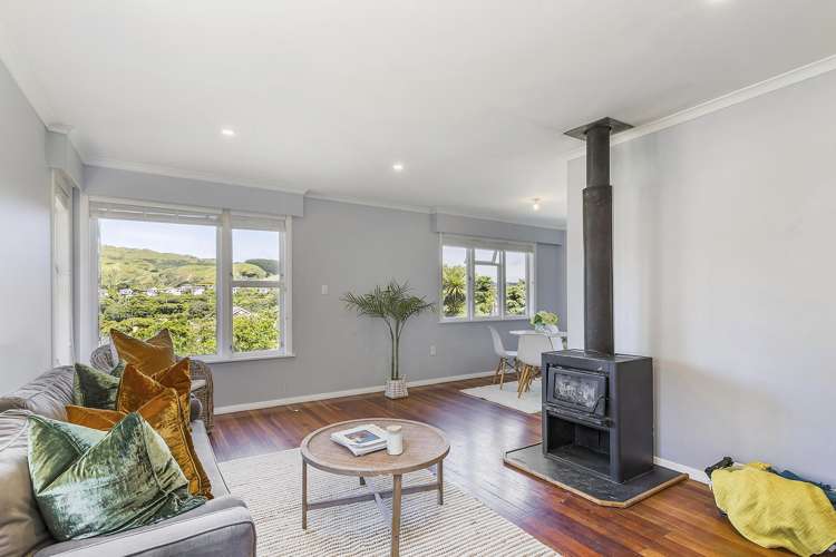 12 Raroa Place Pukerua Bay_10