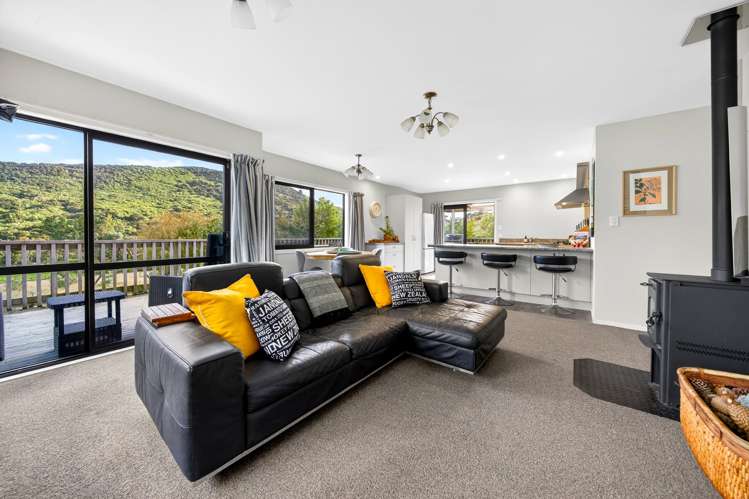 5528 Masterton Castlepoint Road Castlepoint_7