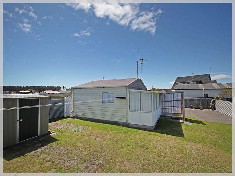8 Hart Street Foxton Beach_17
