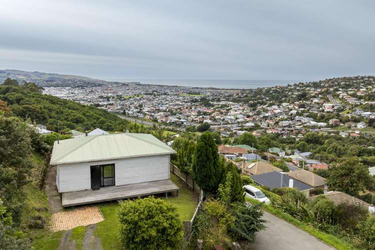 9 Robinson Street Lookout Point_5