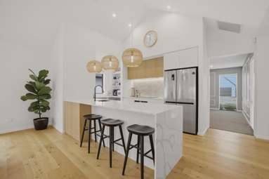 5 Frank Ernest Crescent_4