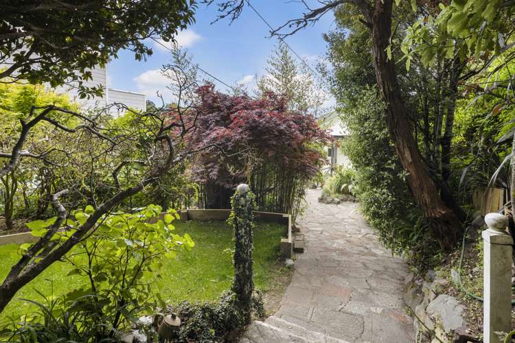 18 Bruce Avenue Brooklyn_10