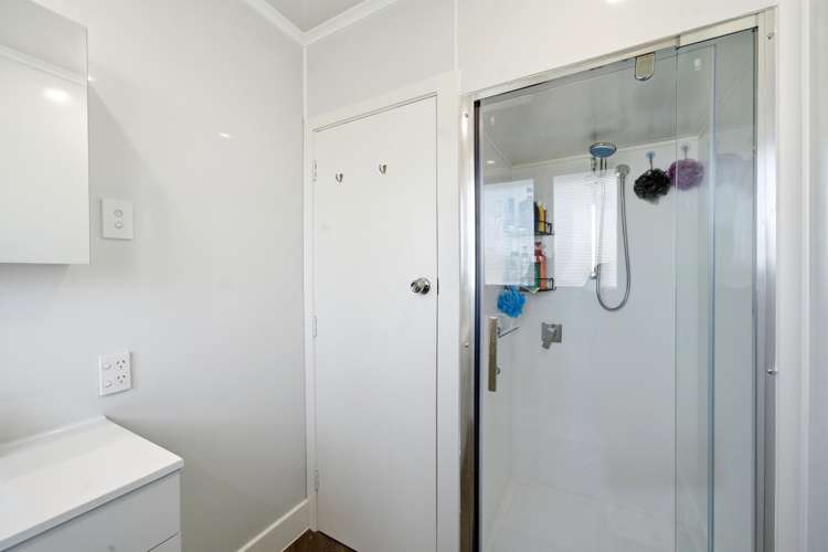 227 & 229 Bain Street Clifton_18