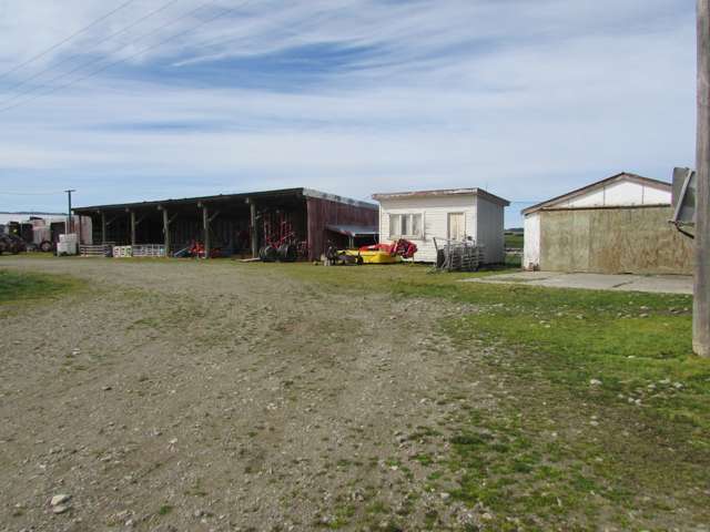 733 Koi Road Gore Surrounds_1