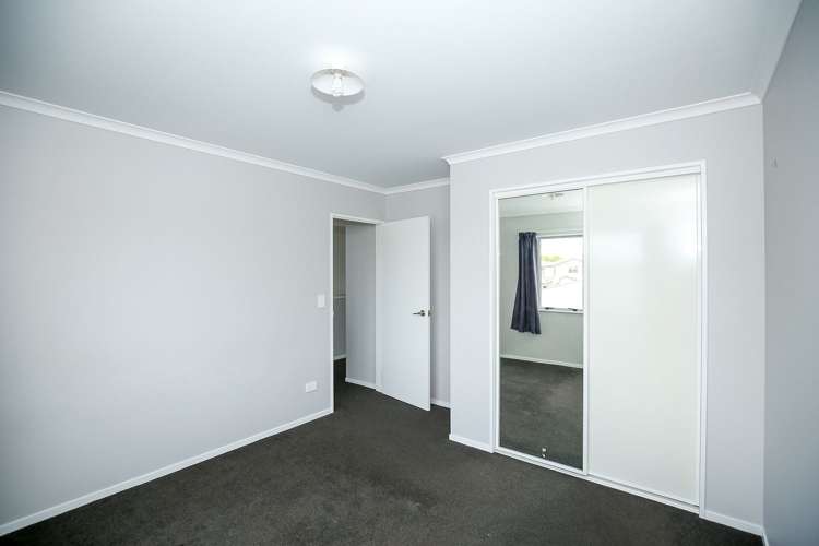 12B Greensboro Street Hamilton East_13