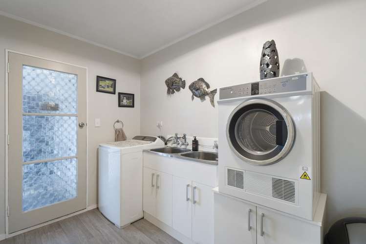 347 Kimbolton Road Feilding_13