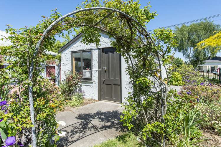 13 Lee Street Southbridge_19