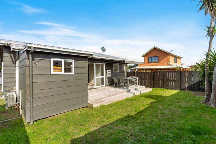 12a Braddock Grove Pauanui_21