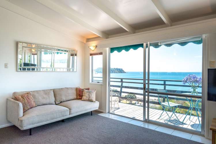 5 Sixth Avenue Onetangi_9