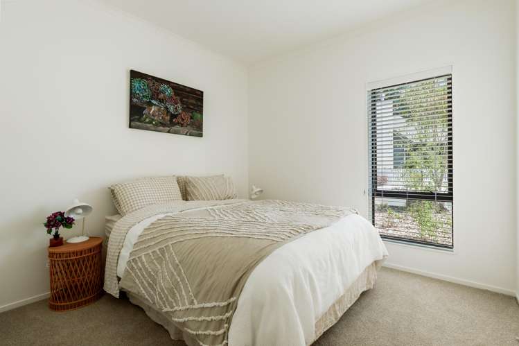 6 Bridgewater Lane Stoke_15