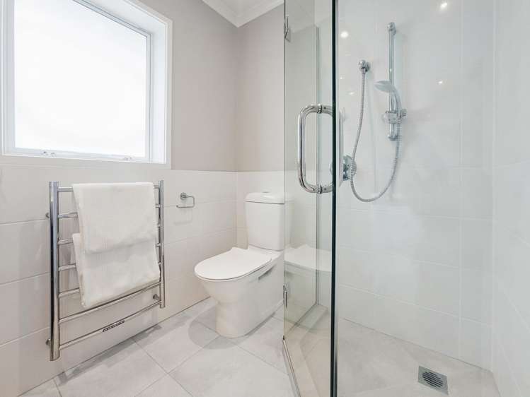 11 Holly Way Sunnyhills_19