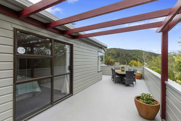 2/103 Horoeka Street_5