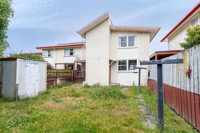 4/3 Bouverie Street, Lower Hutt Petone_1