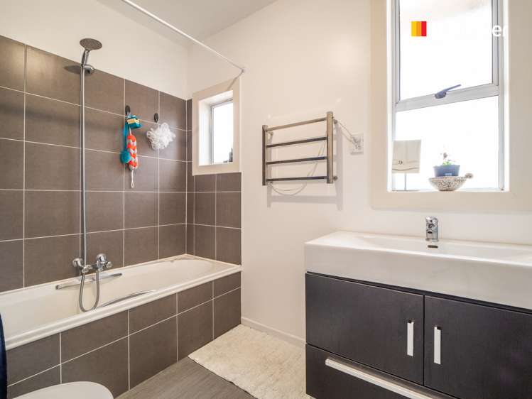 23 Law Street Caversham_11