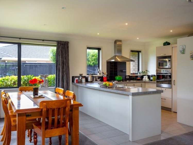 12 Nottinghill Drive Springlands_2