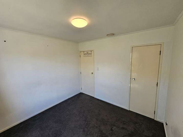 57 Gills Road Bucklands Beach_19