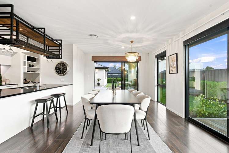 56 Carnaveron Drive Lincoln_7