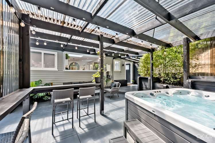 74 Elmslie Road Pinehaven_18