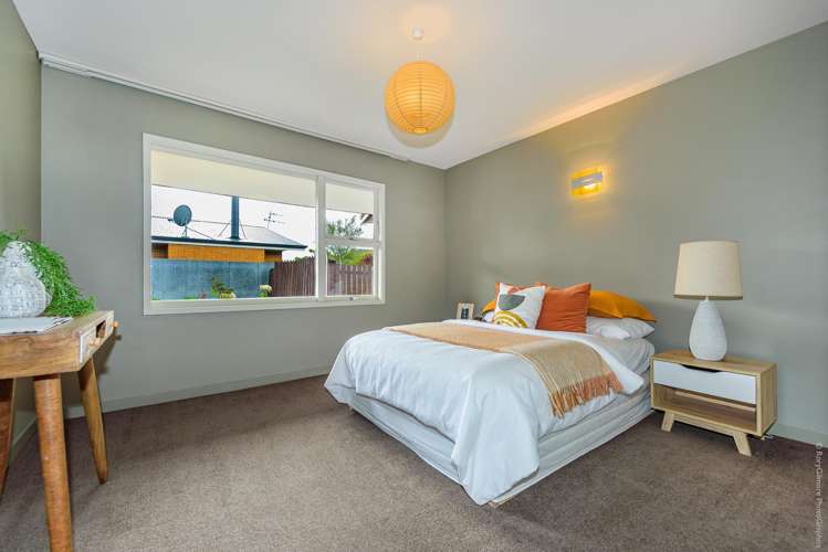 2/7 Camberwell Place Avonhead_11