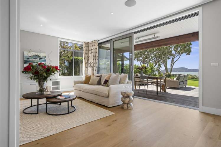 13 Graham Street One Tree Point_11