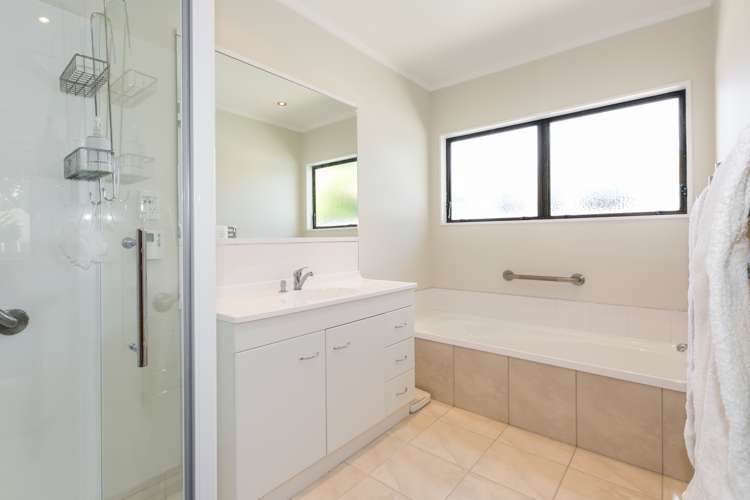 17a Menin Road Onekawa_7