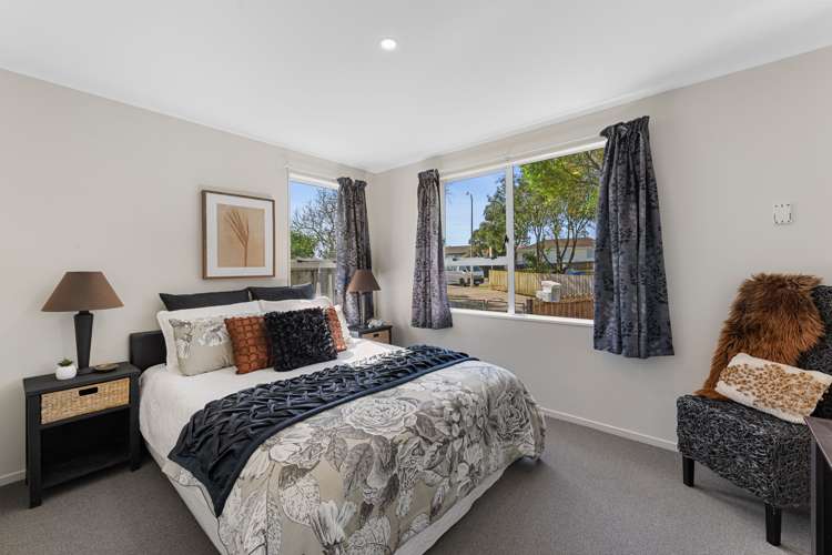 2/7 Sparrow Place Manurewa_6