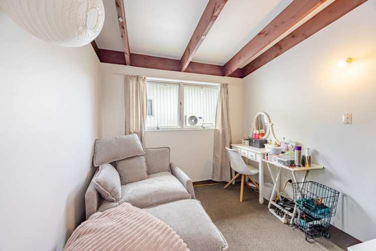 2/51A Avenue Road Greenmeadows_5