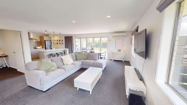 14 MacDonald Heights 10643_2