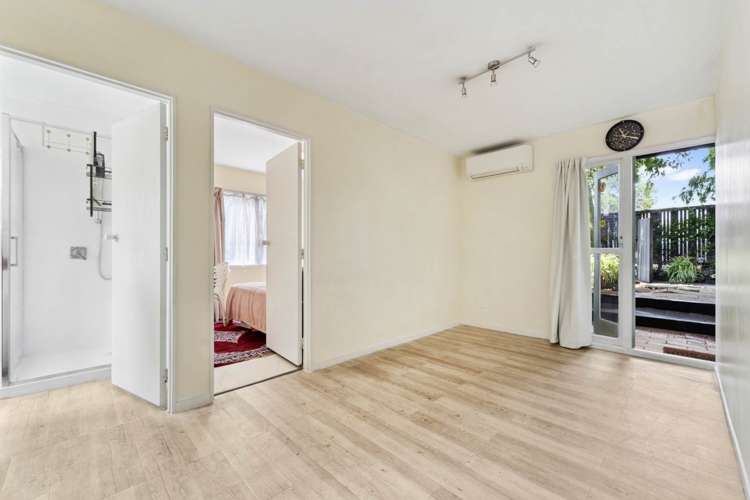 2/11 Owens Road Epsom_4