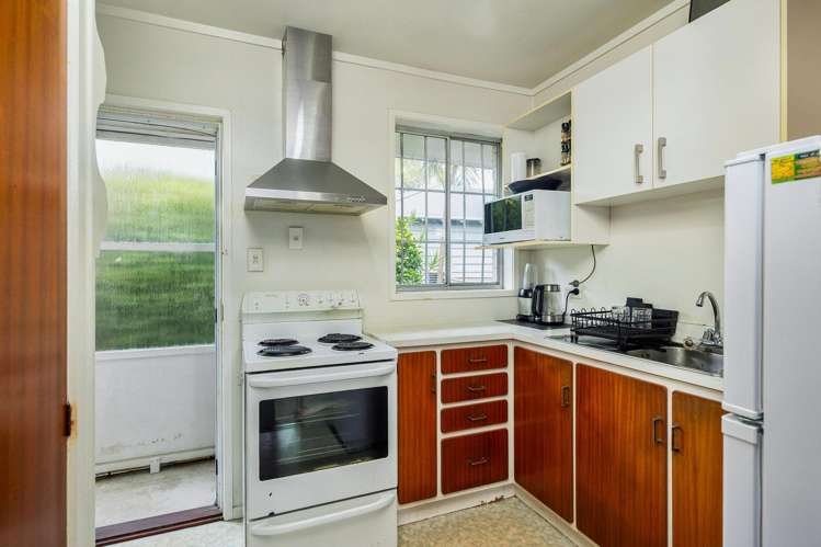 2/110 Richardson Road Mount Albert_1