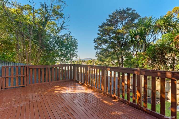 2/601 Glenfield Road Totara Vale_10