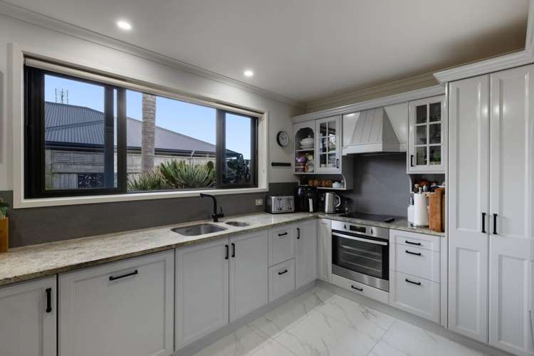 42 Oriental Parade Papamoa_13