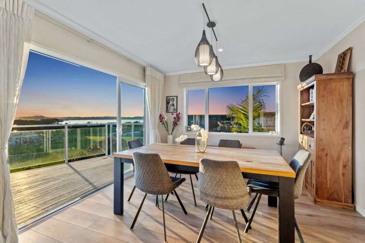 8 Waititiro Rise Stanmore Bay_5