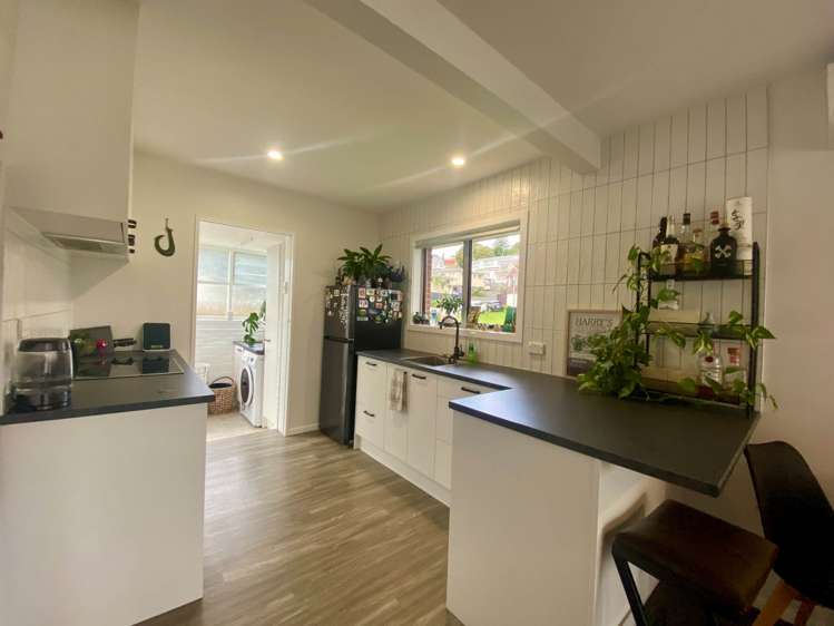 1/80 Moore Street Hillcrest_7